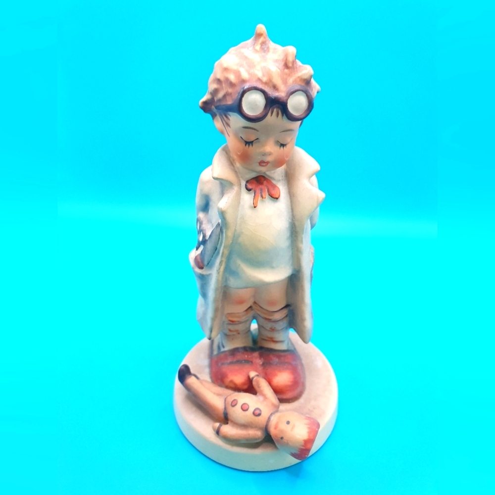 Hummel Young Doctor